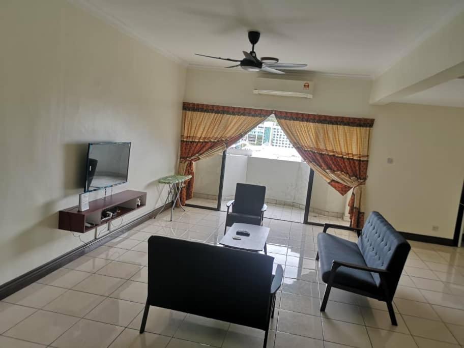 Marina Court Resort Kota Kinabalu-Stay And Get Cash Rebate חדר תמונה
