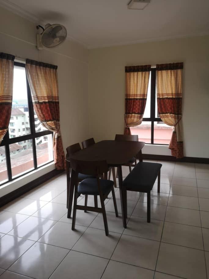Marina Court Resort Kota Kinabalu-Stay And Get Cash Rebate חדר תמונה