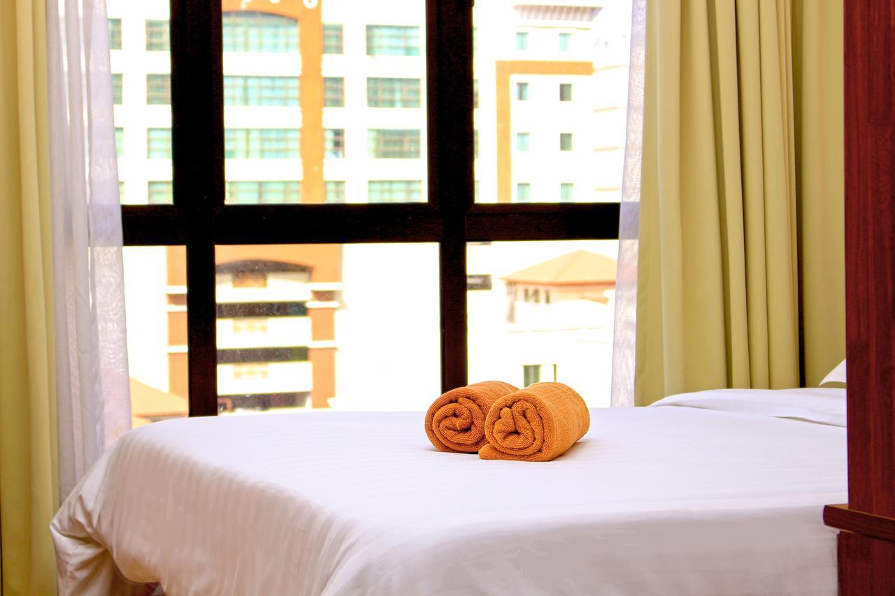 Marina Court Resort Kota Kinabalu-Stay And Get Cash Rebate מראה חיצוני תמונה